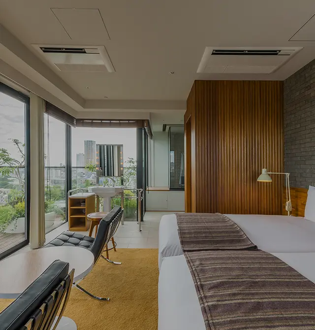 具備舒適和功能性的客房