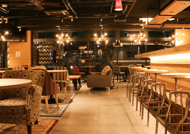 カフェ&BAR／夜