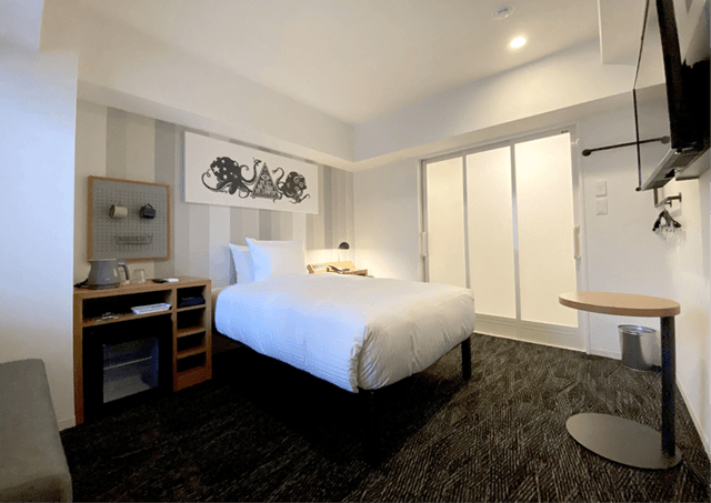 ユニバーサルダブル